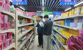 在学校如何管理超市店