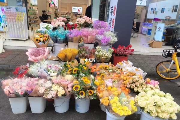 超市卖花摆摊卖什么好
