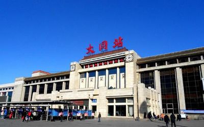 沁阳车站超市在哪里