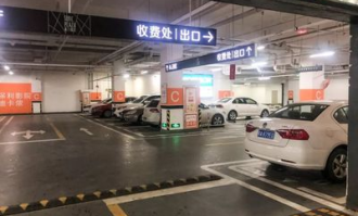 华润超市停车收费吗
