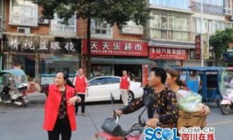 丹棱世纪服装超市在哪里