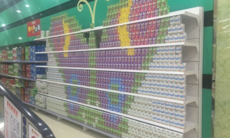 超市货架顶端创意陈列