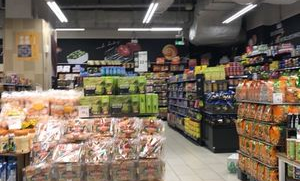 后街最大的超市在哪里