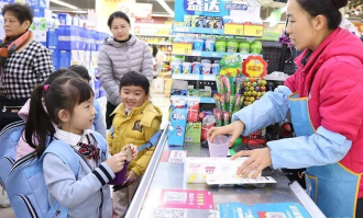 去超市能拿东西吗现在