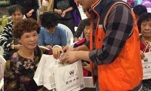 见老人送什么超市礼品