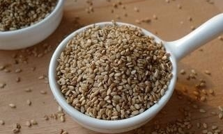 超市有生芝麻卖吗