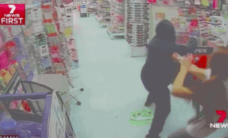 超市营业员如何卖酒的