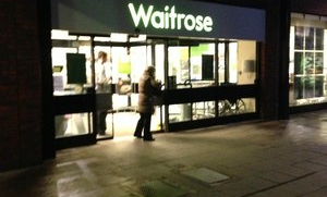 爱丁堡附近有什么超市