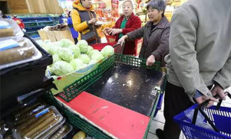 大爷大妈进超市要钱吗