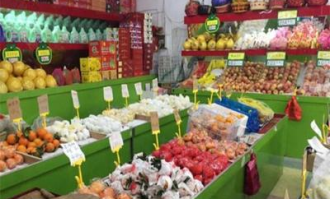 硕果超市门口卖什么